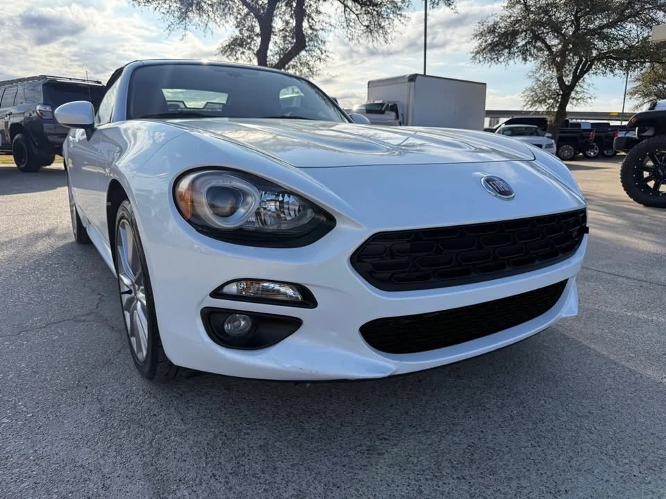 2017 Fiat 124 Spider - Image 13 of 20