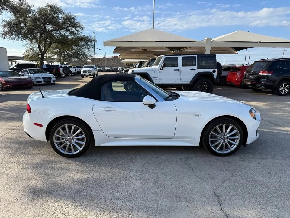 2017 Fiat 124 Spider - Image 15 of 20