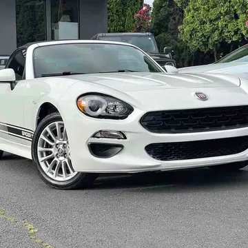2017 Fiat 124 Spider Classica
