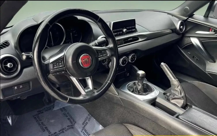 2017 Fiat 124 Spider - Image 6 of 9