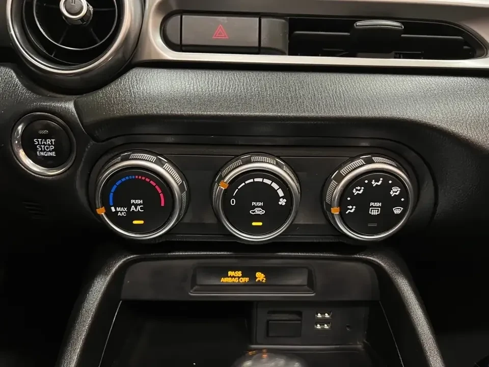 2017 Fiat 124 Spider - Image 15 of 20