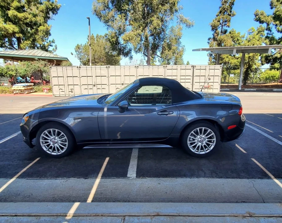 2017 Fiat 124 Spider - Image 7 of 12