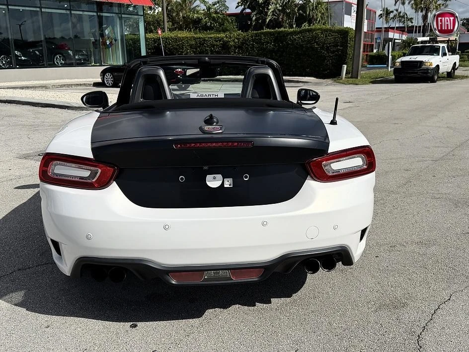 2017 Fiat 124 Spider - Image 18 of 31