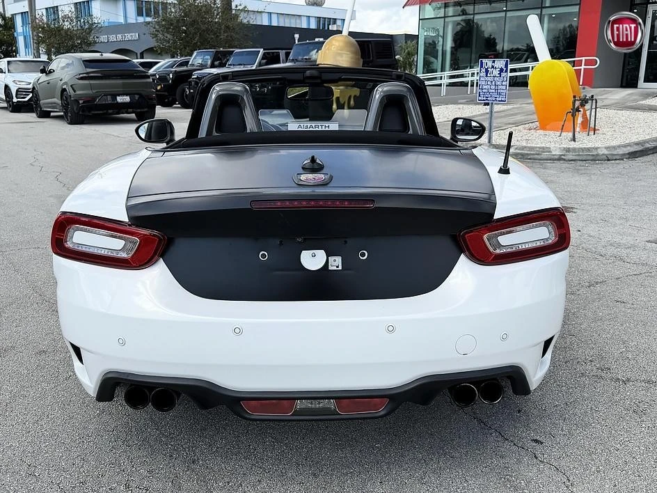 2017 Fiat 124 Spider - Image 5 of 31