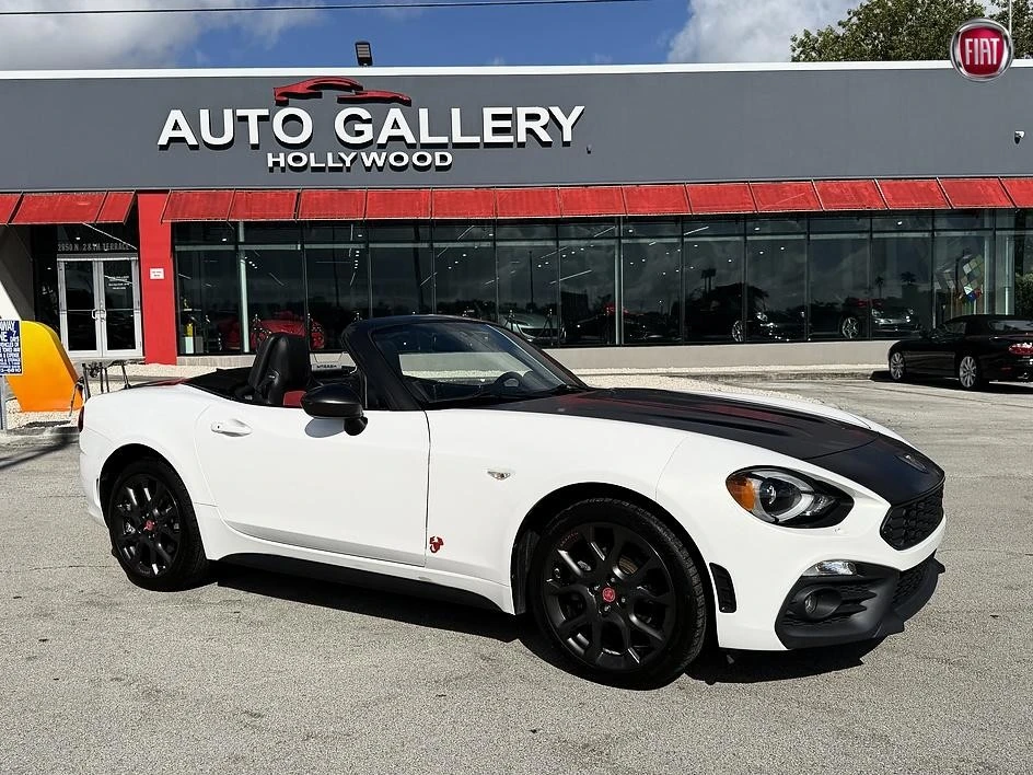 2017 Fiat 124 Spider - Image 2 of 31