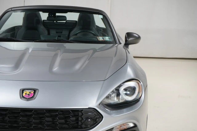 2017 Fiat 124 Spider - Image 11 of 31
