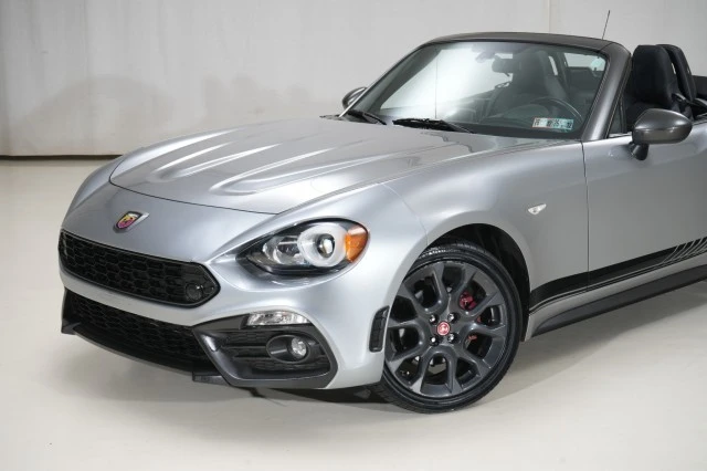 2017 Fiat 124 Spider - Image 7 of 31