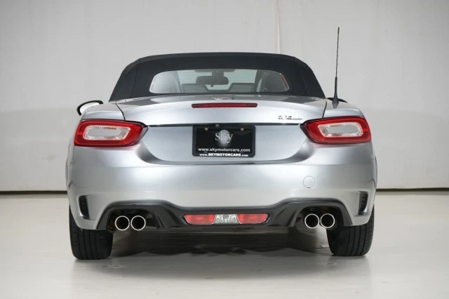 2017 Fiat 124 Spider - Image 23 of 31