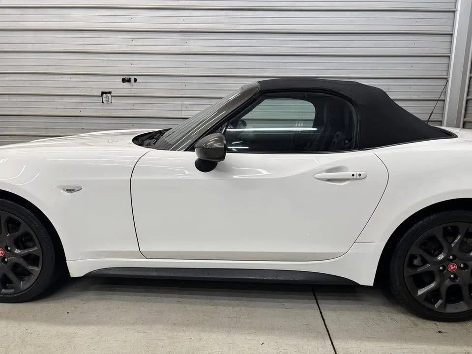 2017 Fiat 124 Spider - Image 7 of 19