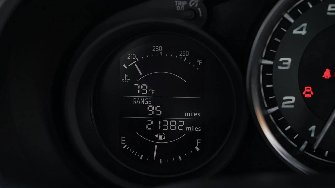 2017 Fiat 124 Spider - Image 20 of 31