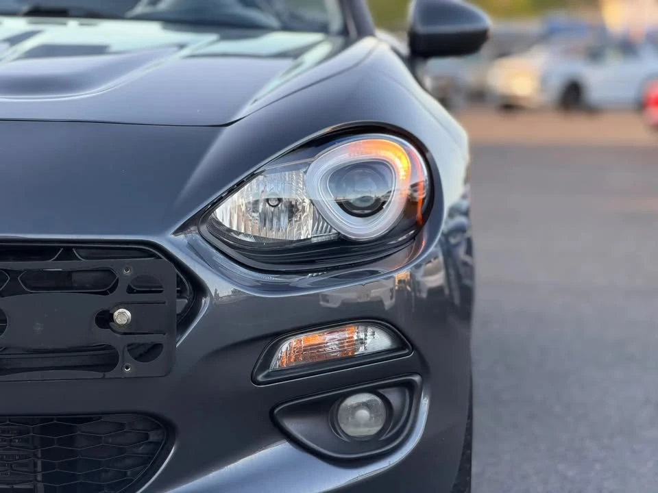 2017 Fiat 124 Spider - Image 5 of 20
