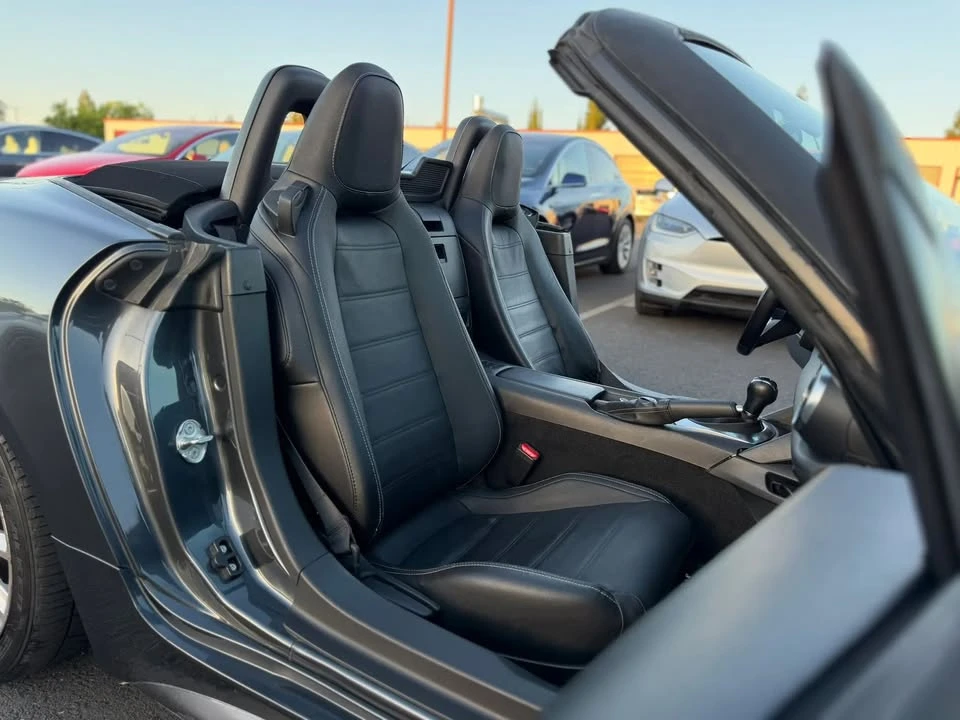 2017 Fiat 124 Spider - Image 10 of 20