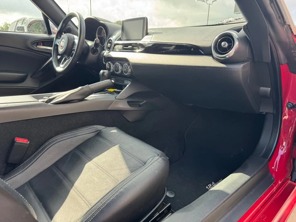 2017 Fiat 124 Spider - Image 19 of 20