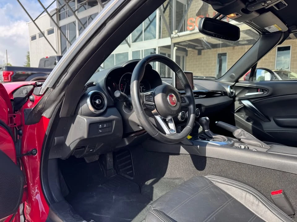 2017 Fiat 124 Spider - Image 10 of 20
