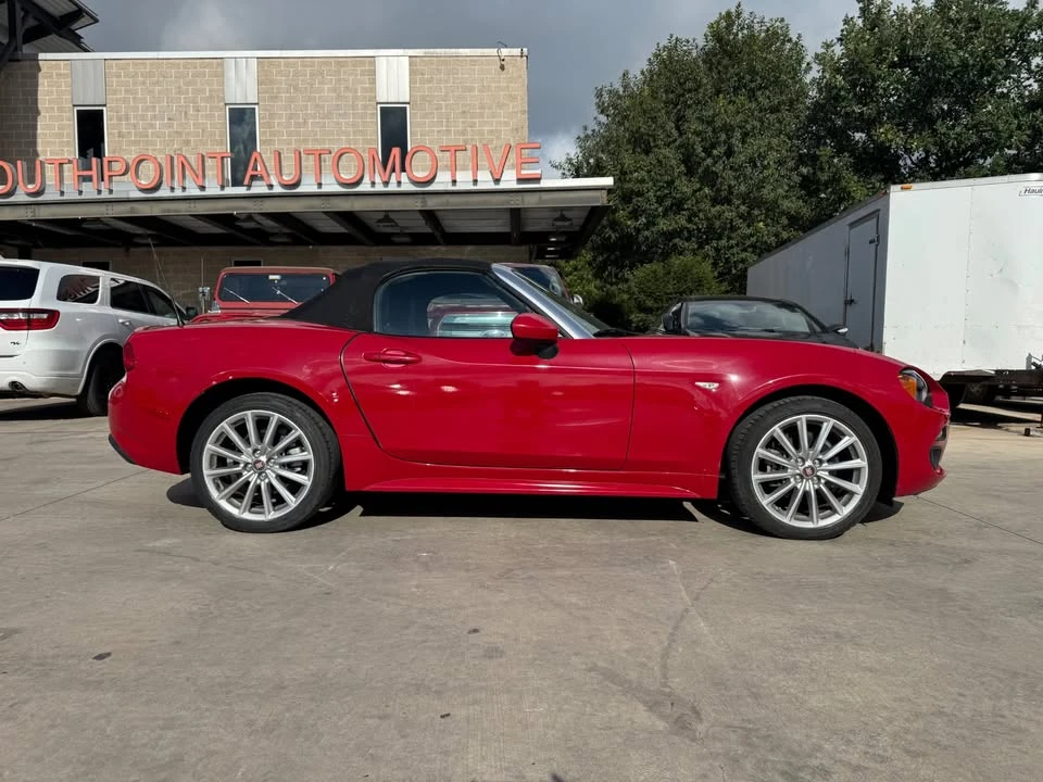 2017 Fiat 124 Spider - Image 7 of 20