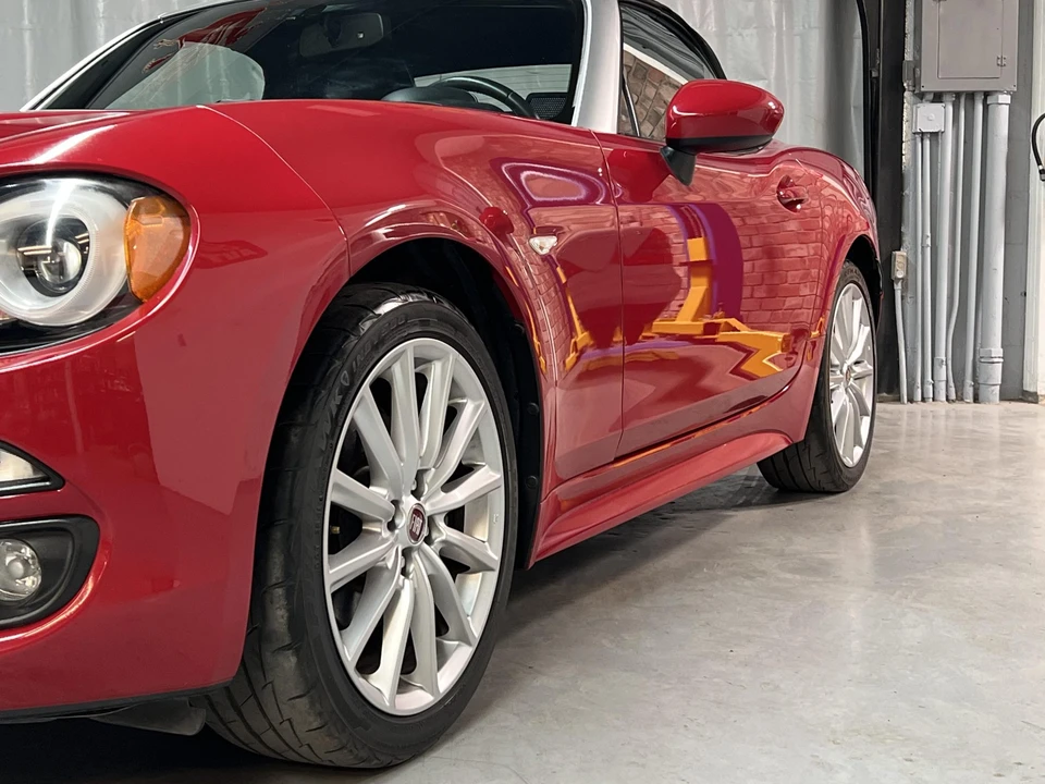 2017 Fiat 124 Spider - Image 28 of 31