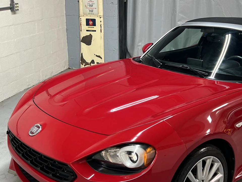 2017 Fiat 124 Spider - Image 29 of 31