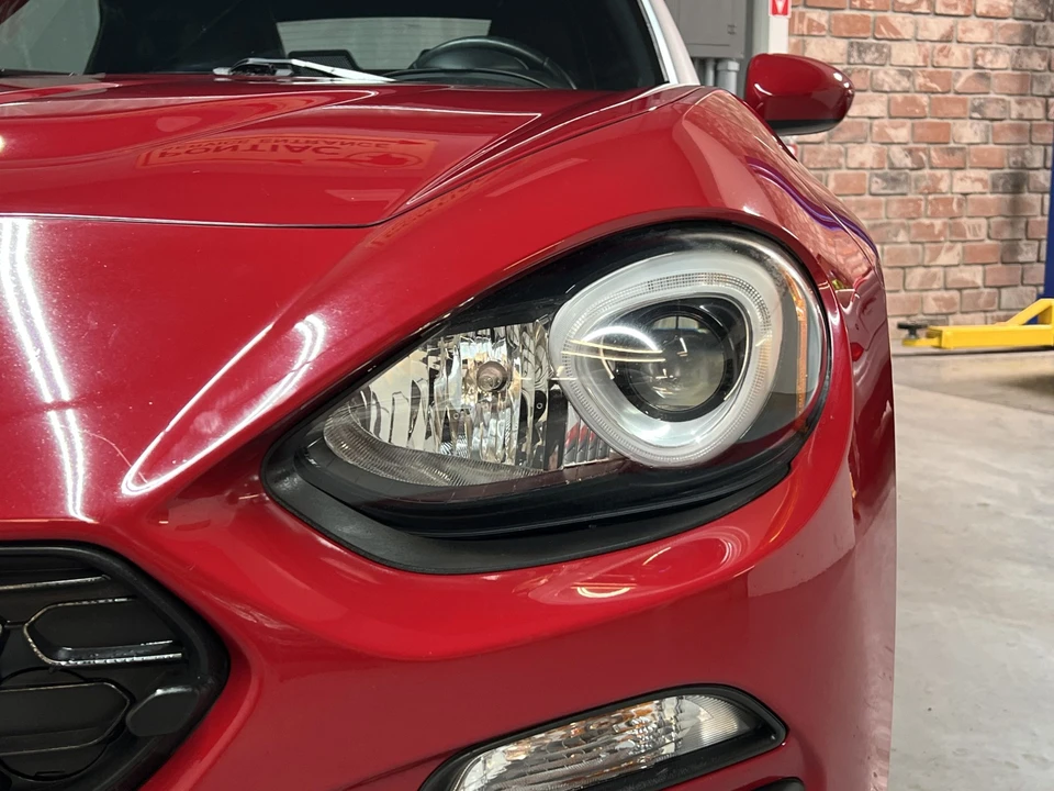 2017 Fiat 124 Spider - Image 26 of 31