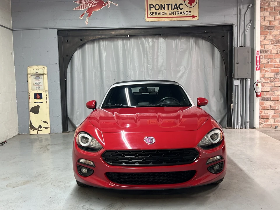 2017 Fiat 124 Spider - Image 13 of 31