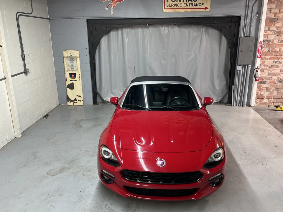 2017 Fiat 124 Spider - Image 12 of 31