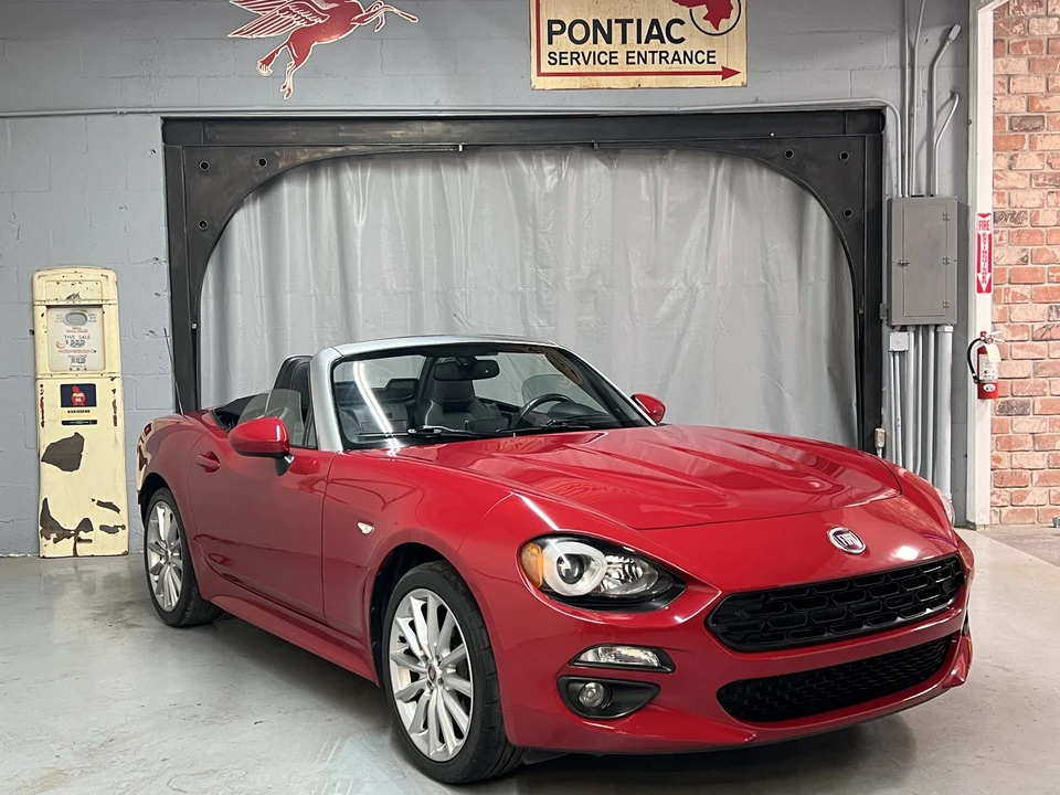 2017 Fiat 124 Spider - Image 5 of 31