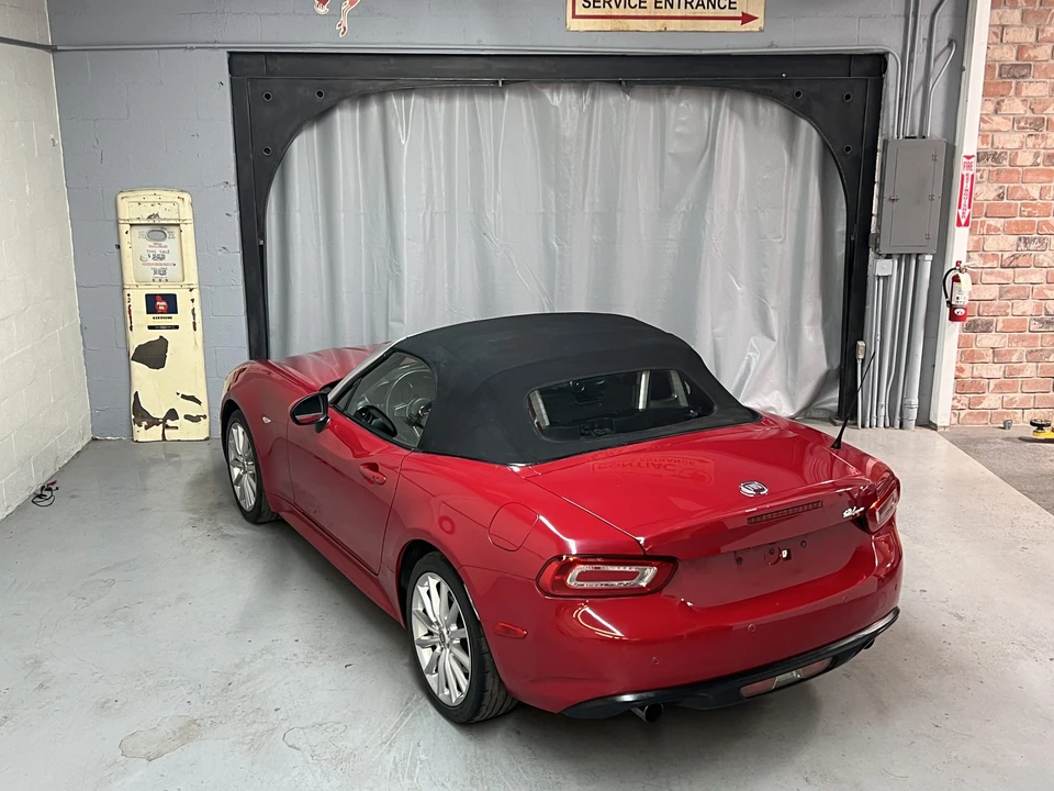 2017 Fiat 124 Spider - Image 21 of 31