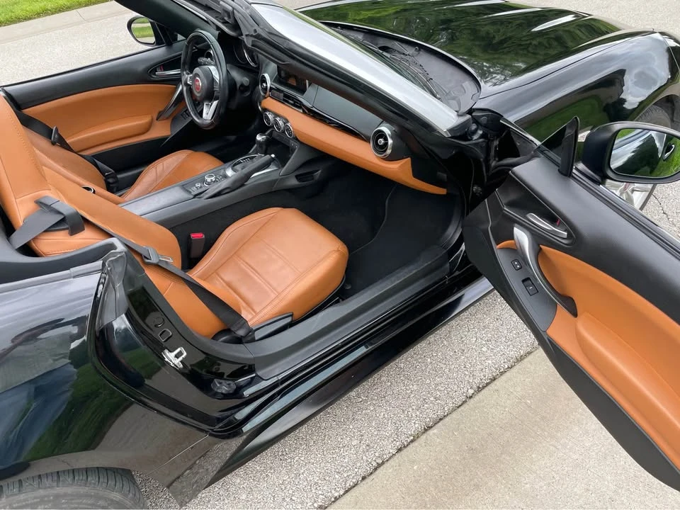 2017 Fiat 124 Spider - Image 6 of 20