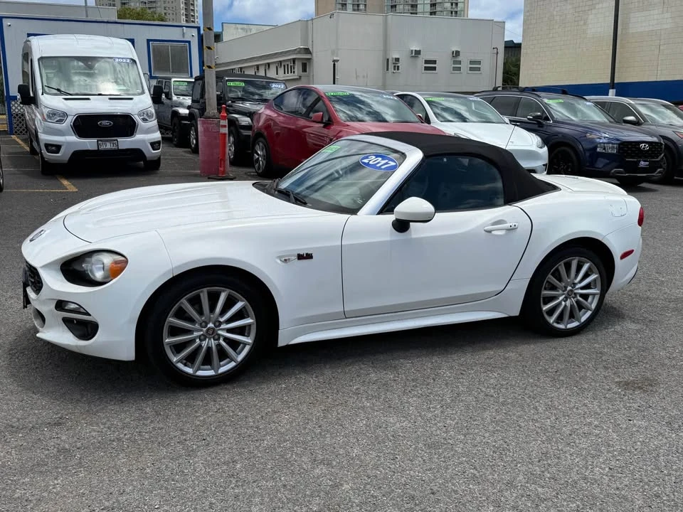 2017 Fiat 124 Spider - Image 17 of 17