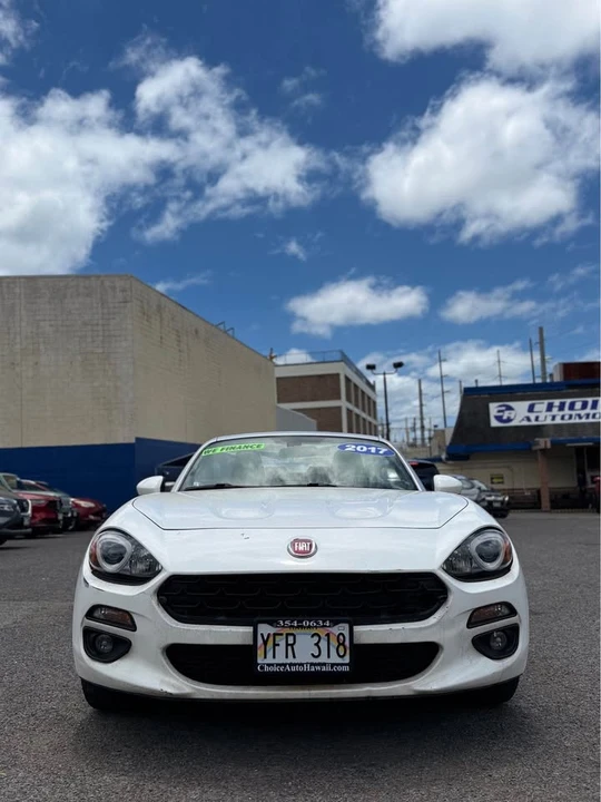 2017 Fiat 124 Spider - Image 2 of 17