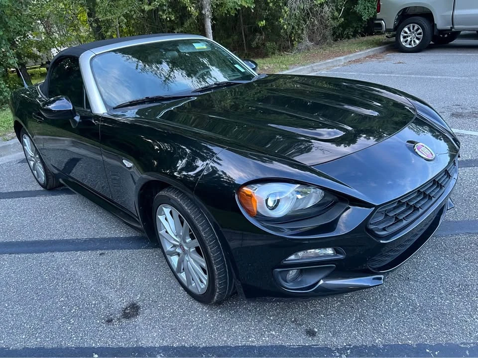 2017 Fiat 124 Spider - Image 4 of 5