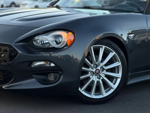 2017 Fiat 124 Spider - Image 2 of 25