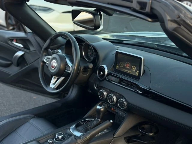 2017 Fiat 124 Spider - Image 13 of 25