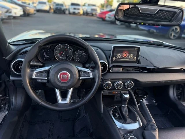 2017 Fiat 124 Spider - Image 14 of 25