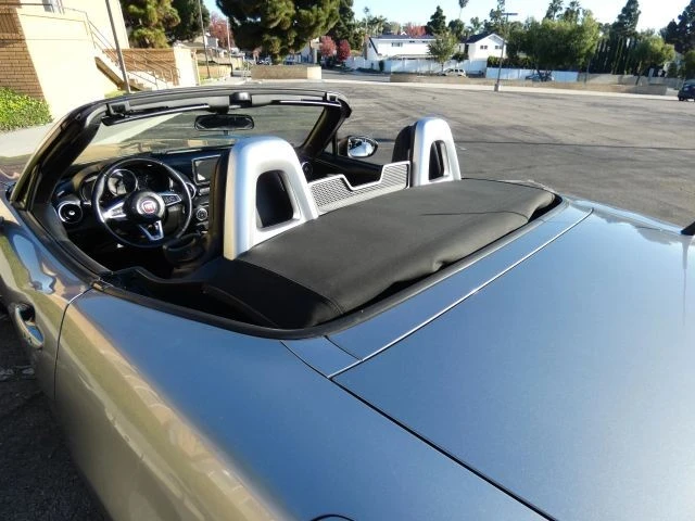 2017 Fiat 124 Spider - Image 18 of 21