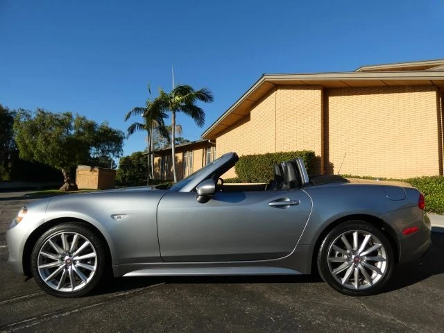 2017 Fiat 124 Spider - Image 13 of 21