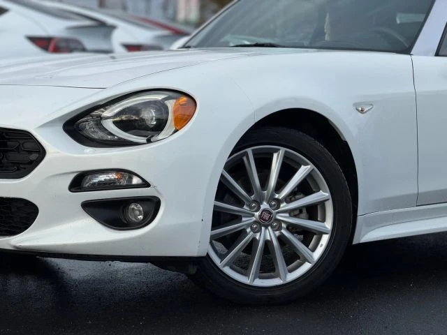 2017 Fiat 124 Spider - Image 2 of 12