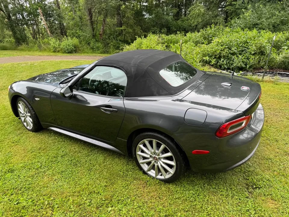 2017 Fiat 124 Spider - Image 3 of 8