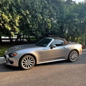 2017 Fiat 124 Spider Lusso Convertible 2D