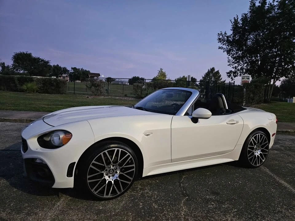 2017 Fiat 124 Spider - Image 6 of 14