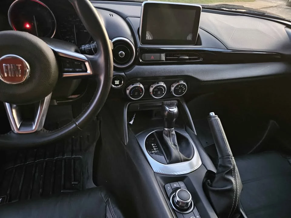2017 Fiat 124 Spider - Image 14 of 14