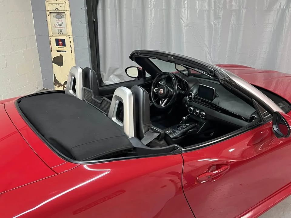 2017 Fiat 124 Spider - Image 9 of 20