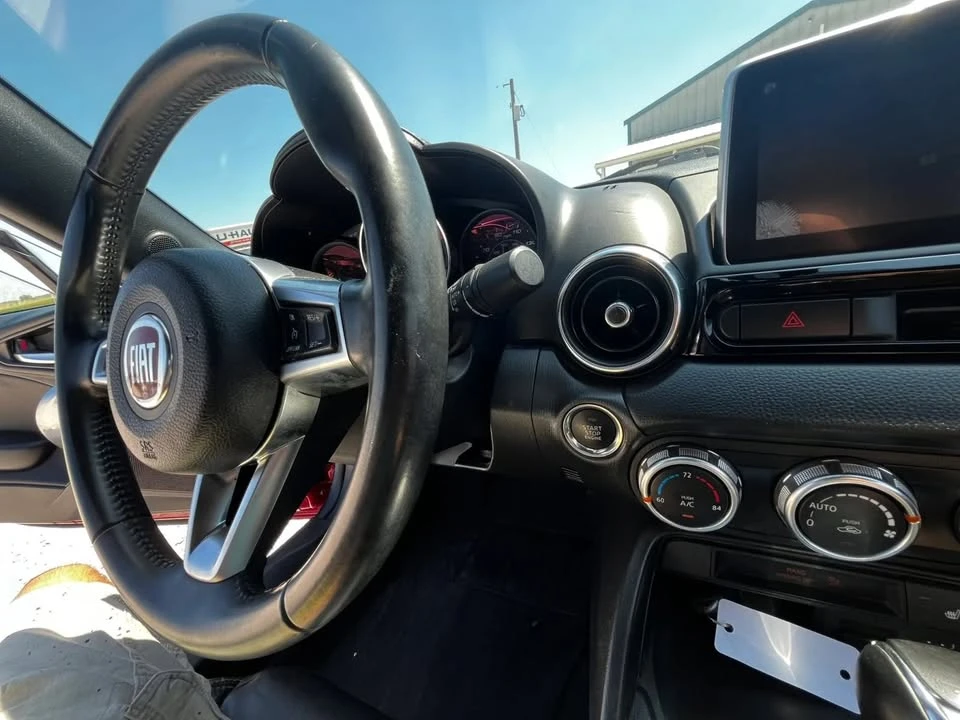 2017 Fiat 124 Spider - Image 16 of 20