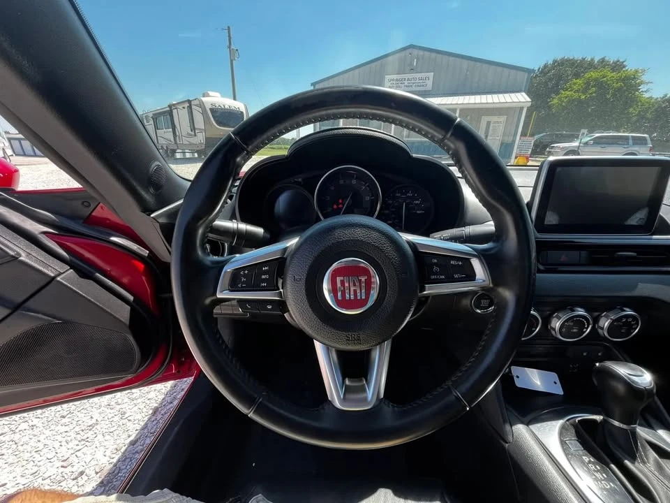 2017 Fiat 124 Spider - Image 15 of 20