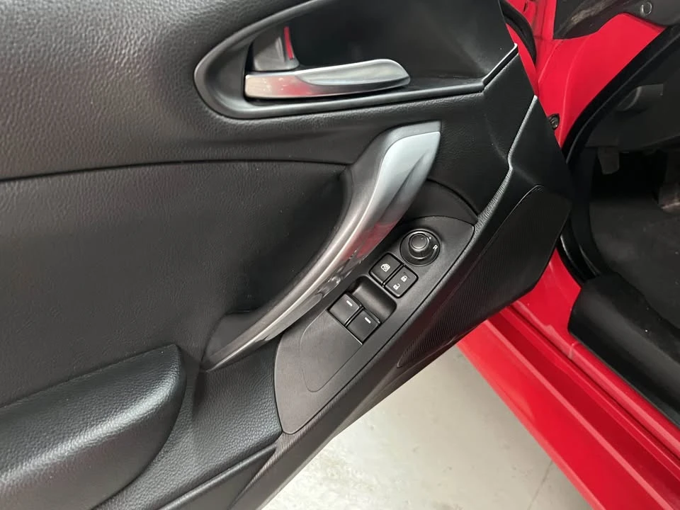 2017 Fiat 124 Spider - Image 10 of 20