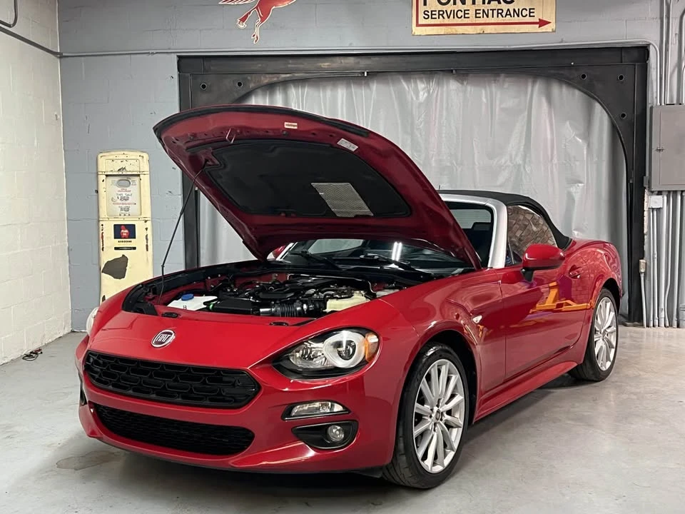 2017 Fiat 124 Spider - Image 13 of 20
