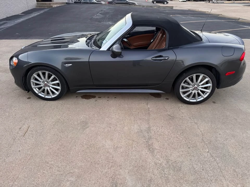 2017 Fiat 124 Spider - Image 6 of 10