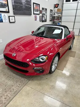 2017 Fiat 124 Spider Lusso Convertible 2D