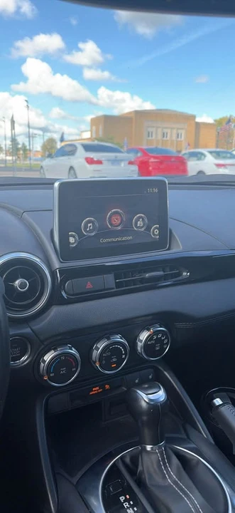2017 Fiat 124 Spider - Image 3 of 3
