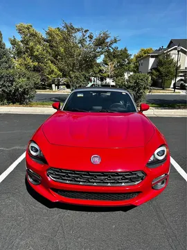 2017 Fiat 124 Spider Lusso Convertible 2D