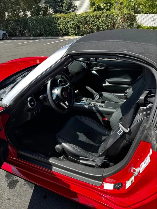 2017 Fiat 124 Spider - Image 6 of 20